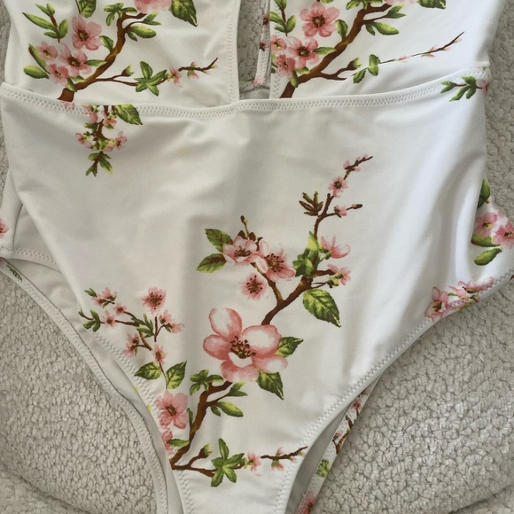 FOREVER 21 CHERRY BLOSSOM DESIGN DEEP NECK PLUNGE ONE PIECE BATHING SUIT SIZE LG - Picture 14 of 16